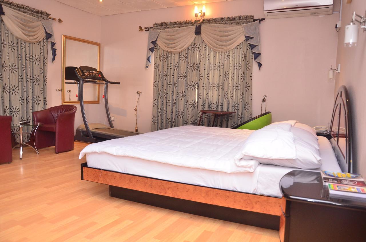 Sunview Hotel Ondo ภายนอก รูปภาพ
