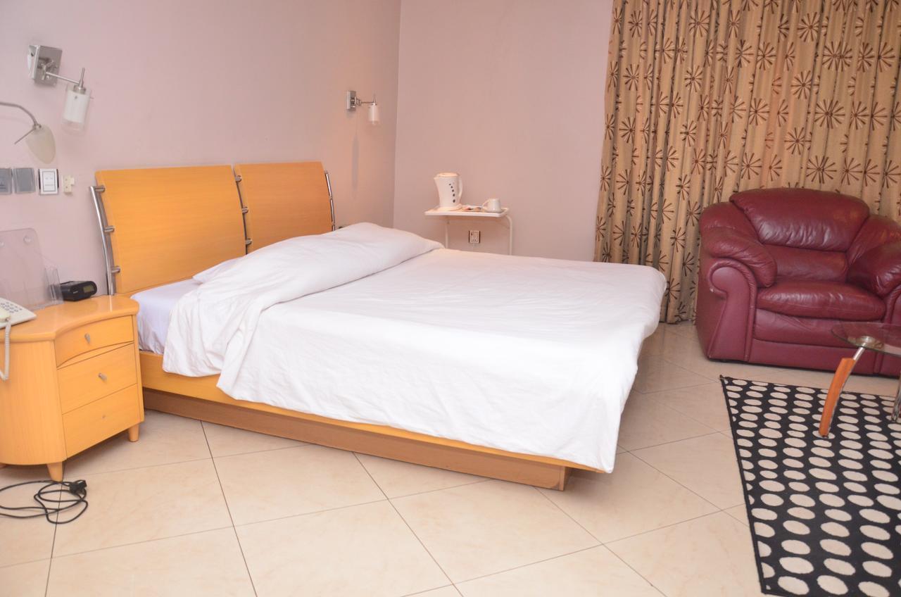 Sunview Hotel Ondo ภายนอก รูปภาพ