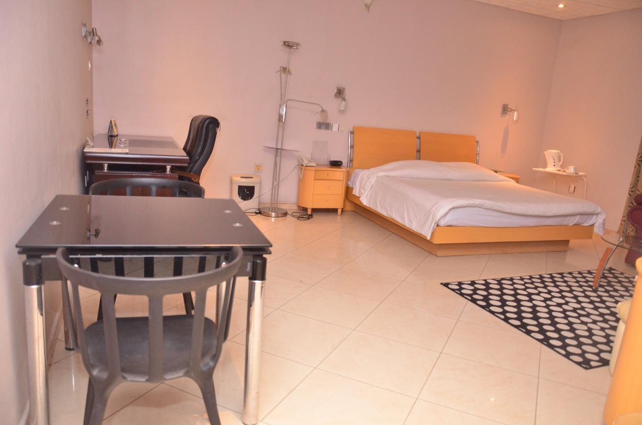 Sunview Hotel Ondo ภายนอก รูปภาพ