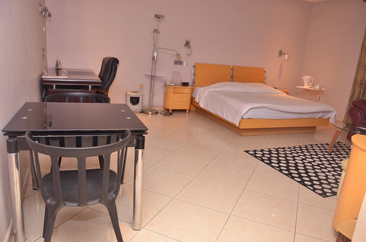 Sunview Hotel Ondo ภายนอก รูปภาพ