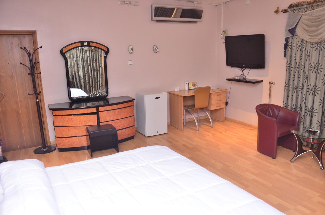 Sunview Hotel Ondo ภายนอก รูปภาพ